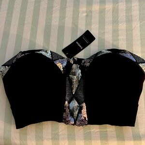 Brand new beautiful top Bebe